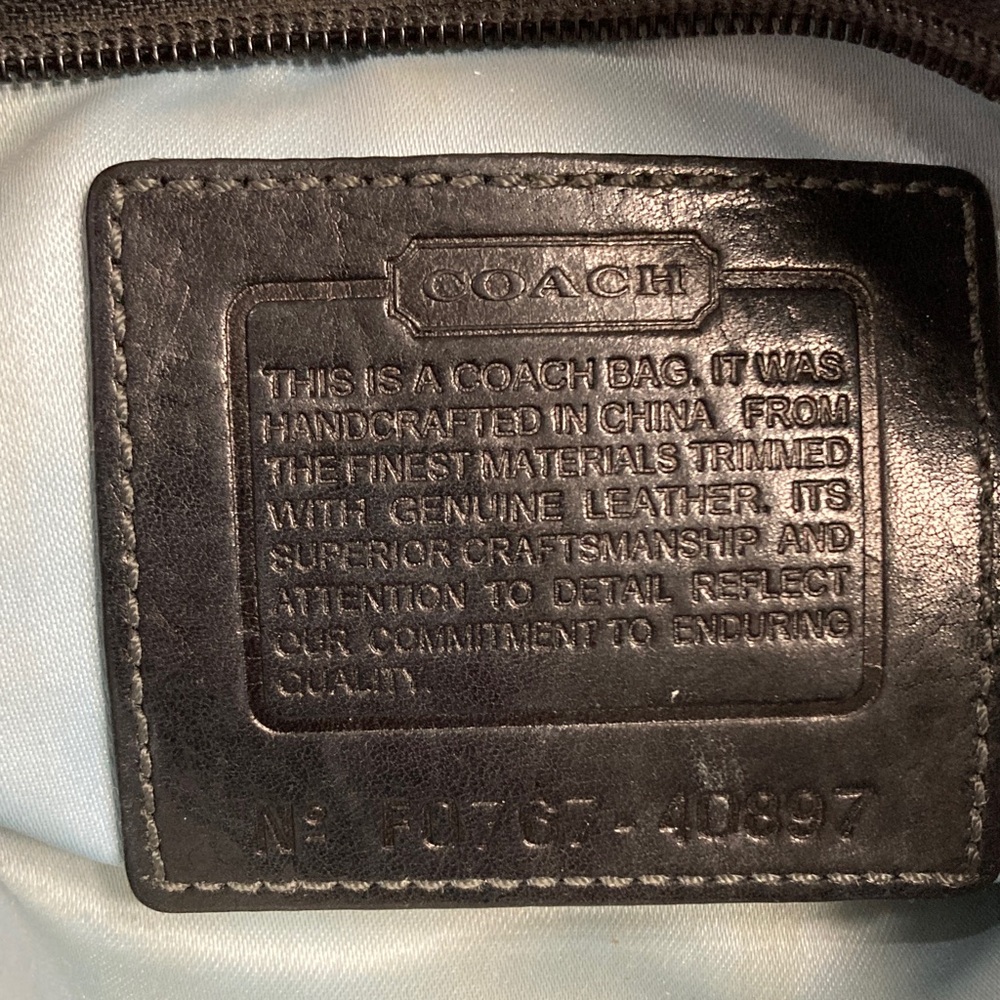 Coach Signature Black Crossbody Vintage Bag - Picture 4 of 7